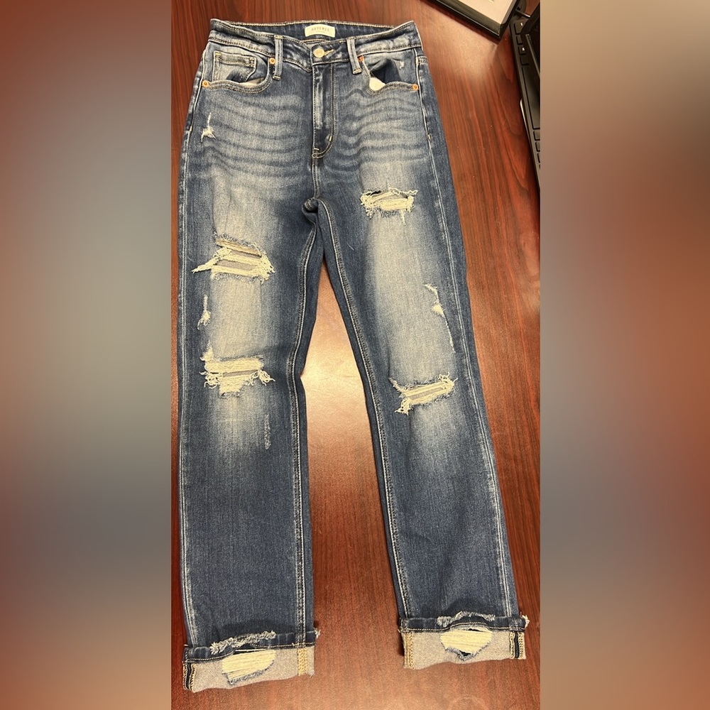 Artemis Vintage Straight Leg Jeans